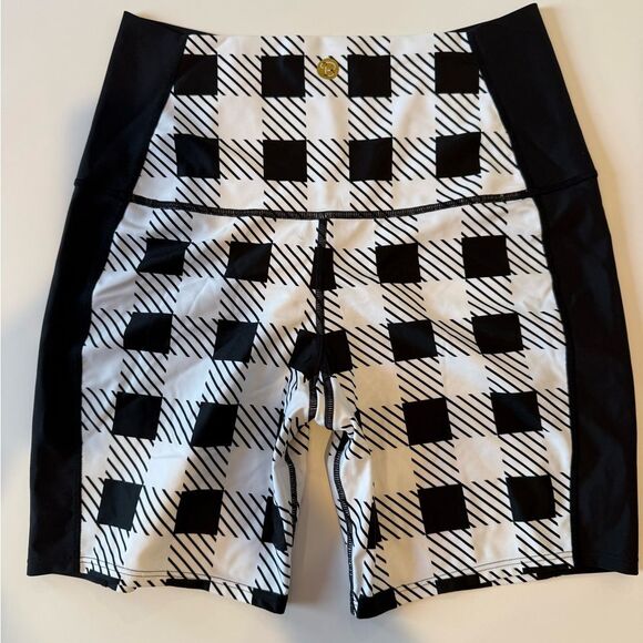 Chic Black and White Checkered Bike Shorts - Picture 2 of 3